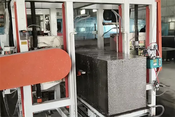 مشروع تحسين وتطوير خط إنتاج بلوك ذاتي العزل في Kashgar، مقاطعة شينجيانغ - الصين